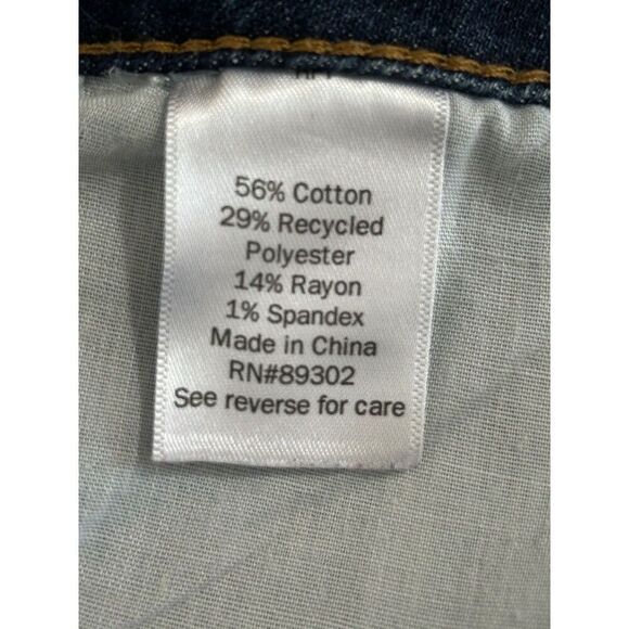 SO Women's Low Rise Distressed Bootcut Jeans Size 13/31W - Picture 4 of 5